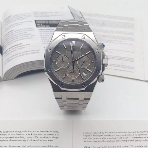 オーデマピゲ時計正面デザイン